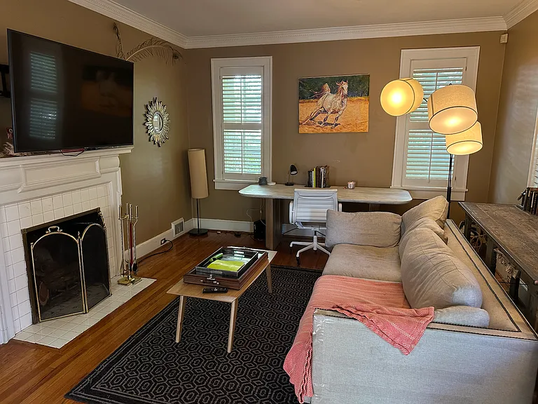 927 Heard Ave — Photo 5