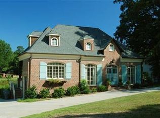 2511 Cloister Dr, Charlotte, NC 28211