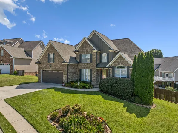 9880 Field Crest Dr, Apison, TN 37302