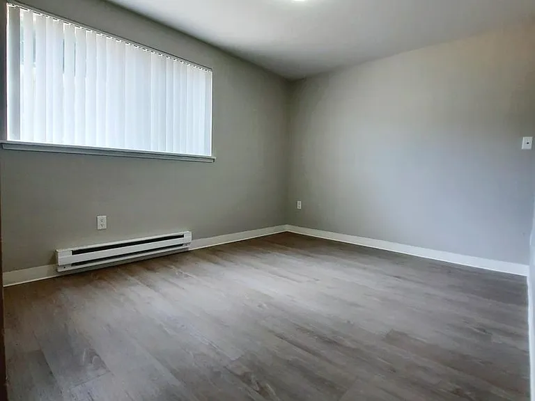 The Gardens Apartments — Photo 28