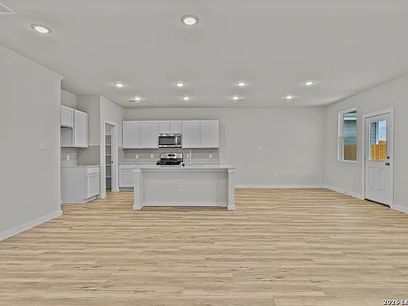 7th image of this home