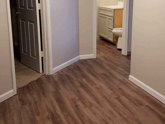 4th image of 4404 Grayson Ln