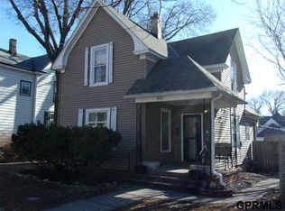 808 6th St, Fairbury, NE 68352