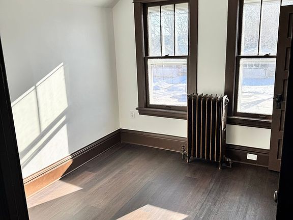 4th image of 1021 Charles Ave #1021
