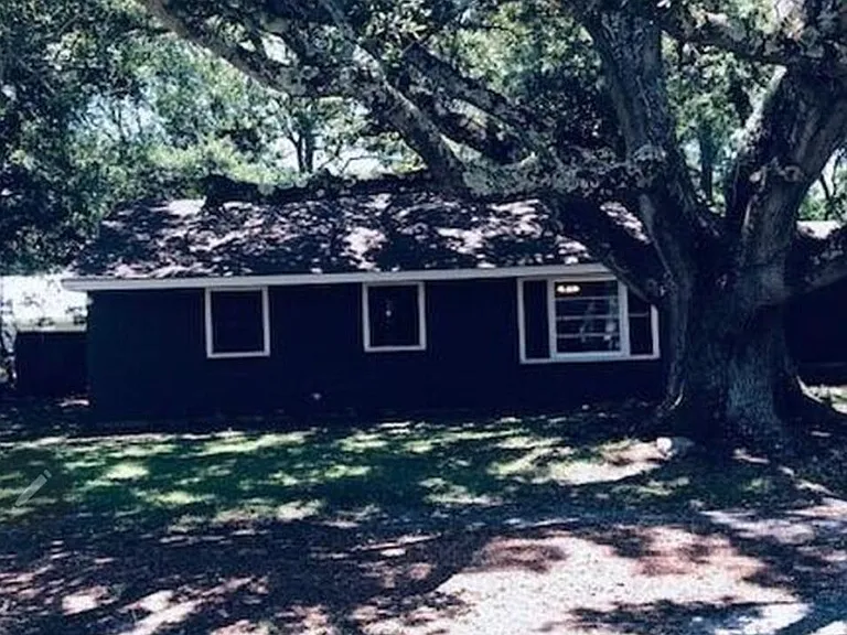 2402 King Ave — Photo 9