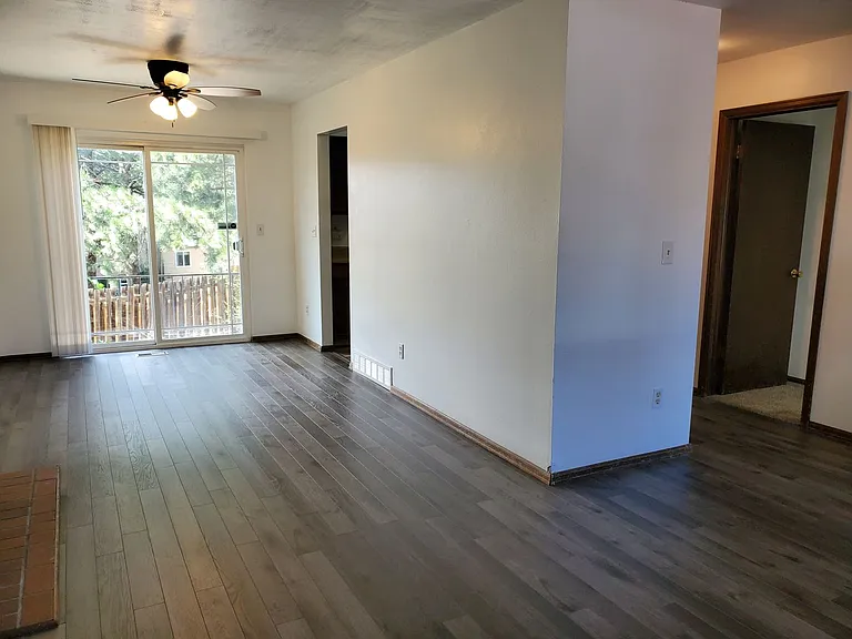 5528 Fiesta Ln — Photo 3