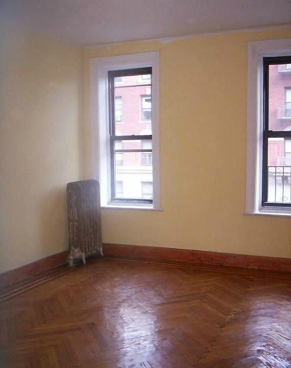 1st image of 624 W 207th St APT 22