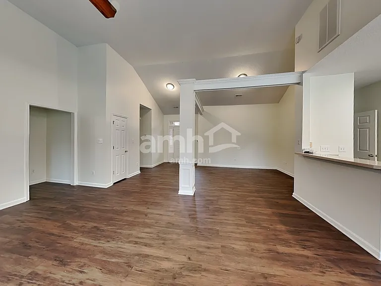 6604 Conifer Cir — Photo 7