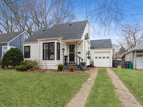 1624 45th St, Des Moines, IA 50310