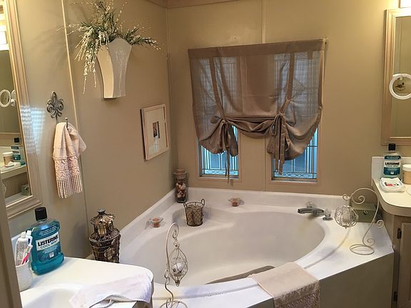 2nd image of 11 Audubon Way