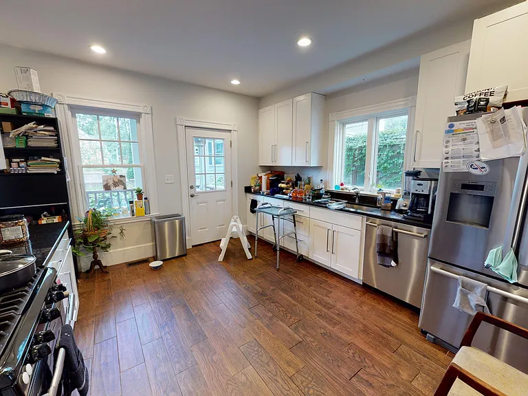 193 Lexington Ave — Photo 16