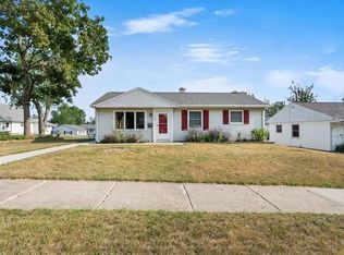 1146 31st St NE, Cedar Rapids, IA 52402
