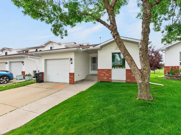15 Ritchie Way #17, Strathcona County, AB T8A 5T3