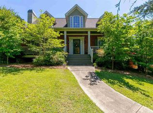 1060 Calls Creek Dr, Watkinsville, GA 30677