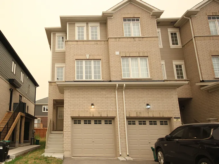30 Wagon Ln — Photo 3