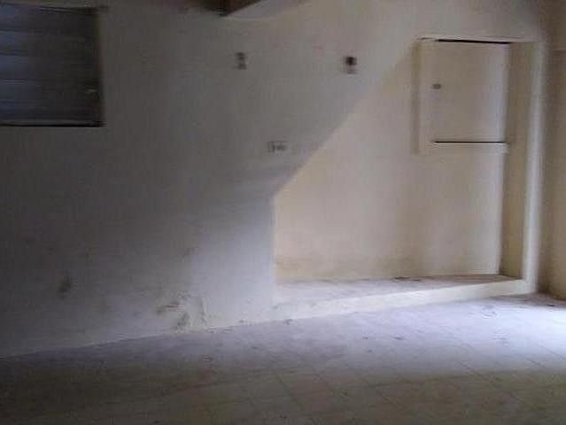 2nd image of 480 Calle 17