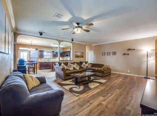 9110 Feather Blf, Helotes, TX 78023