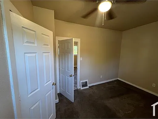 2555 N 16th St — Photo 38