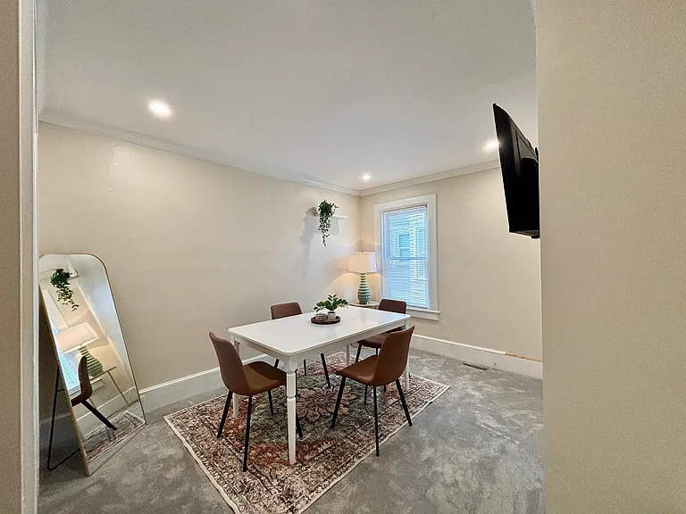 130 Woodlawn Ave #1 — Photo 10