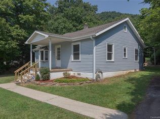 407 Wilson Ave, Swannanoa, NC 28778