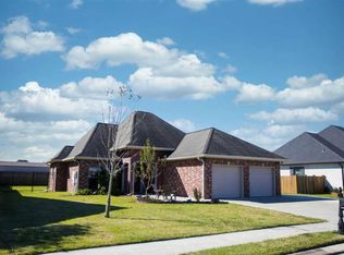 110 Mandalay East Dr, Houma, LA 70360