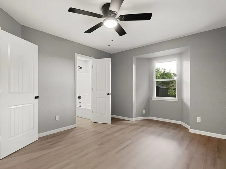 2108 Boston St — Photo 21