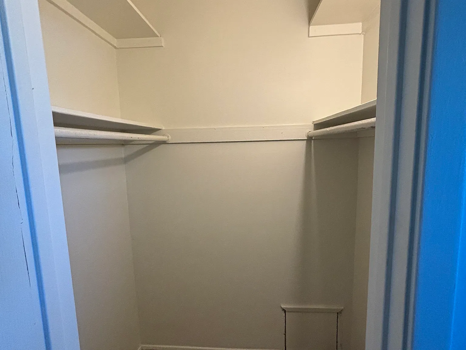 3 bed, 1234 sqft, $1,900 — Photo 4