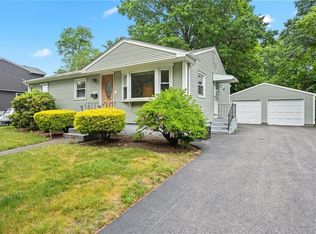 225 Francis Ave, North Providence, RI 02904