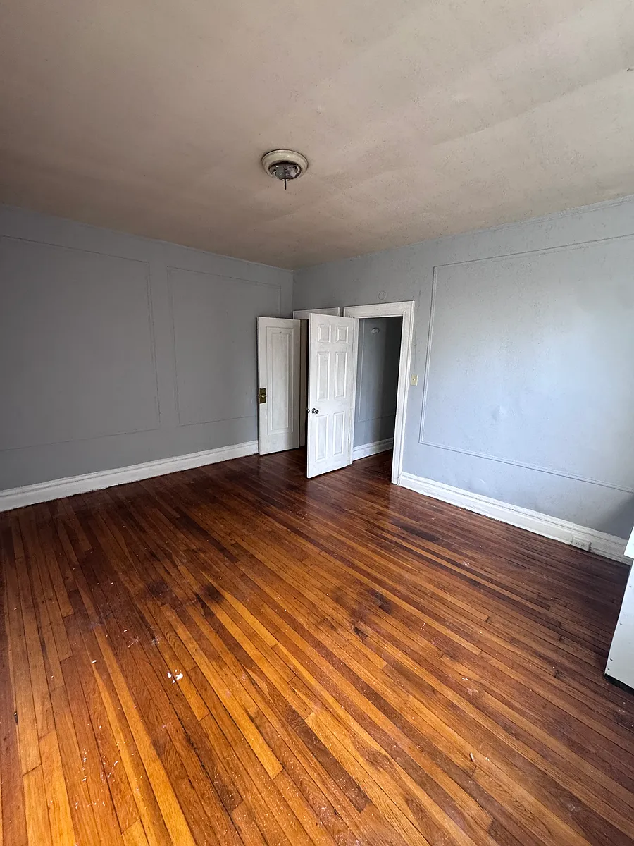 Building Photo - 233 Weequahic Ave #3