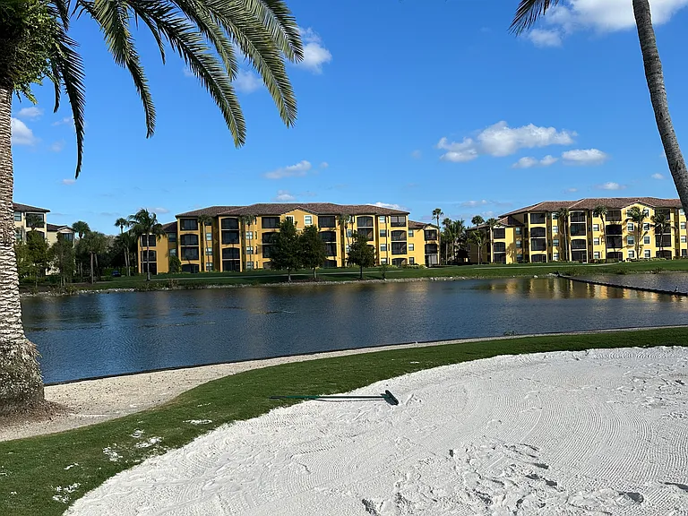 Practice golf course is within a short walking distance