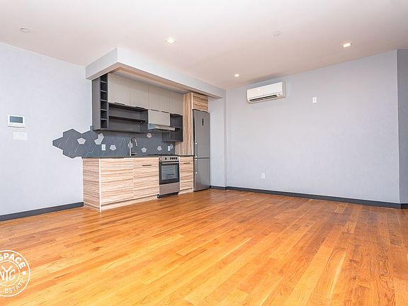 5th image of 1157 Myrtle Ave APT 4B