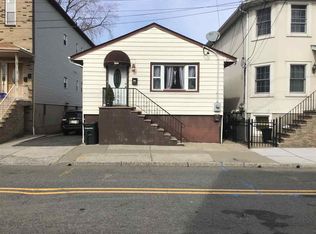 164 Front St, Secaucus, NJ 07094
