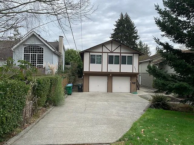8820 Ashworth Ave N — Photo 1