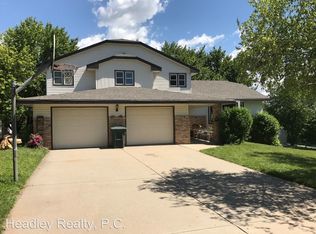 2504 Casey Cir, Bellevue, NE 68123