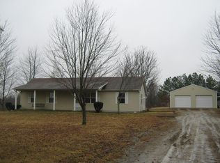 16945 E Knox Rd, Mount Vernon, IL 62864