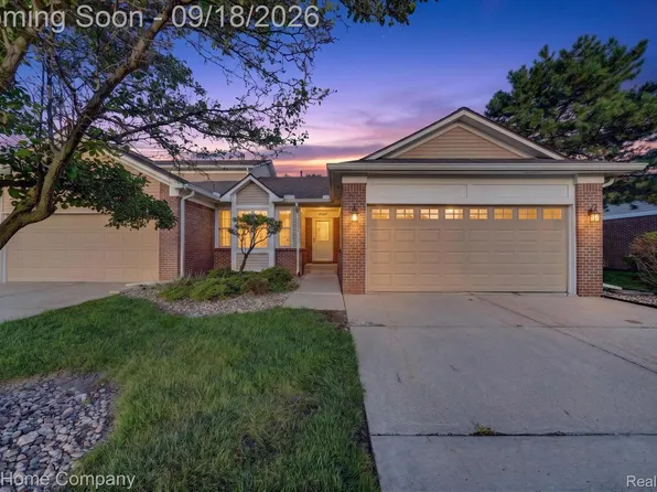 17607 Liberty Ln, Riverview, MI 48193