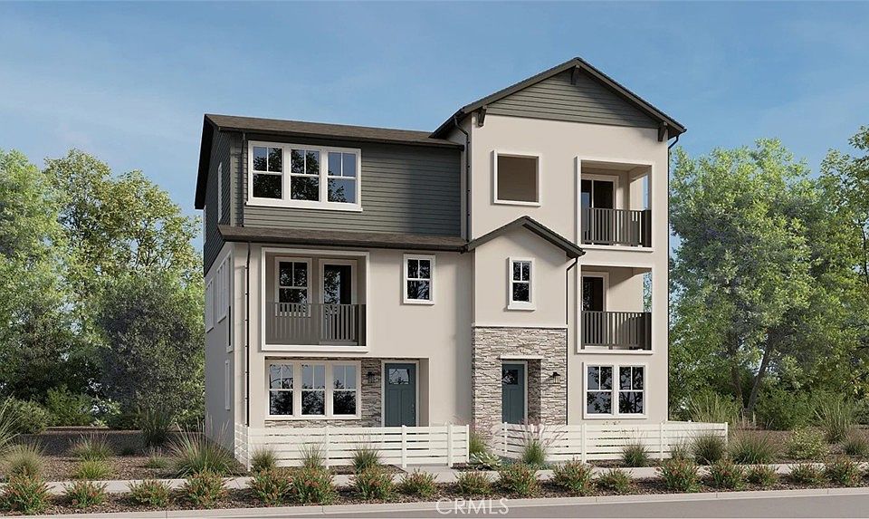 1st image of 28857 Pineridge Ln