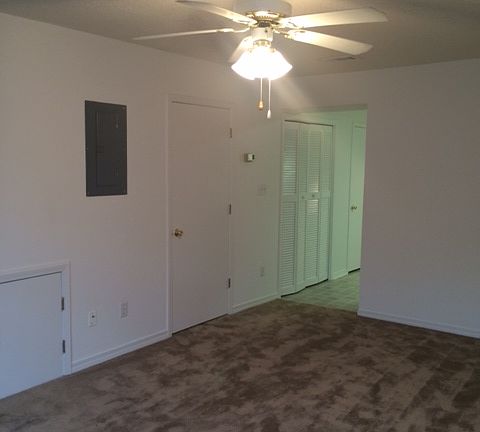 3- Living Room_04272015