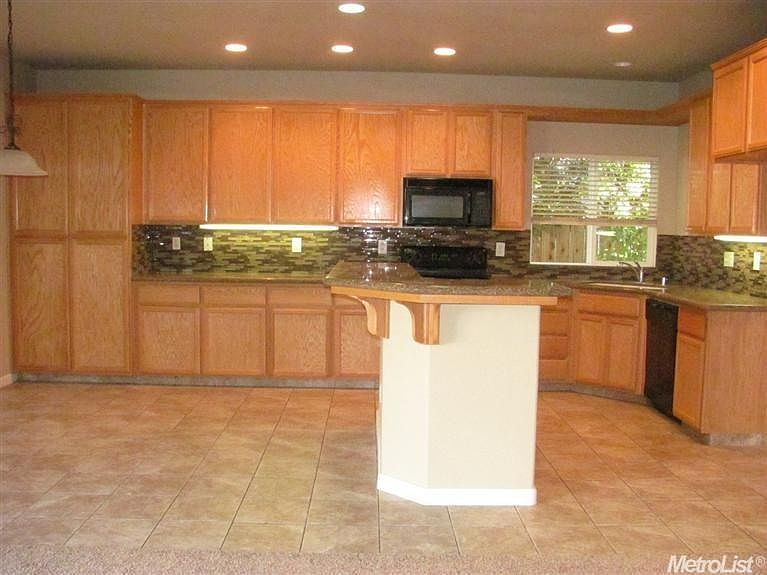1st image of 5724 Eisenhower Dr