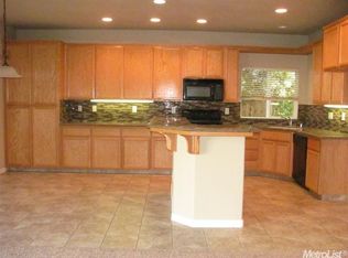 5724 Eisenhower Dr, Riverbank, CA