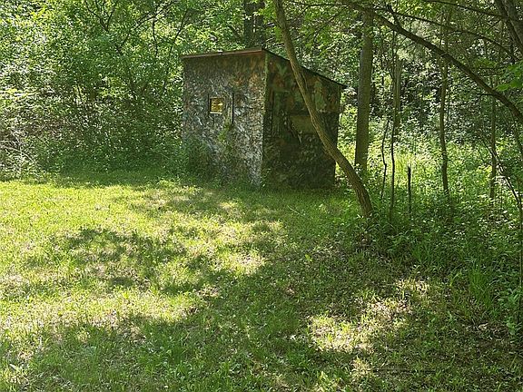5th image of 6161 River Rd