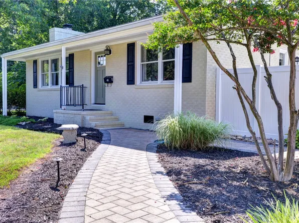 43 Robinson Dr, Newport News, VA 23601