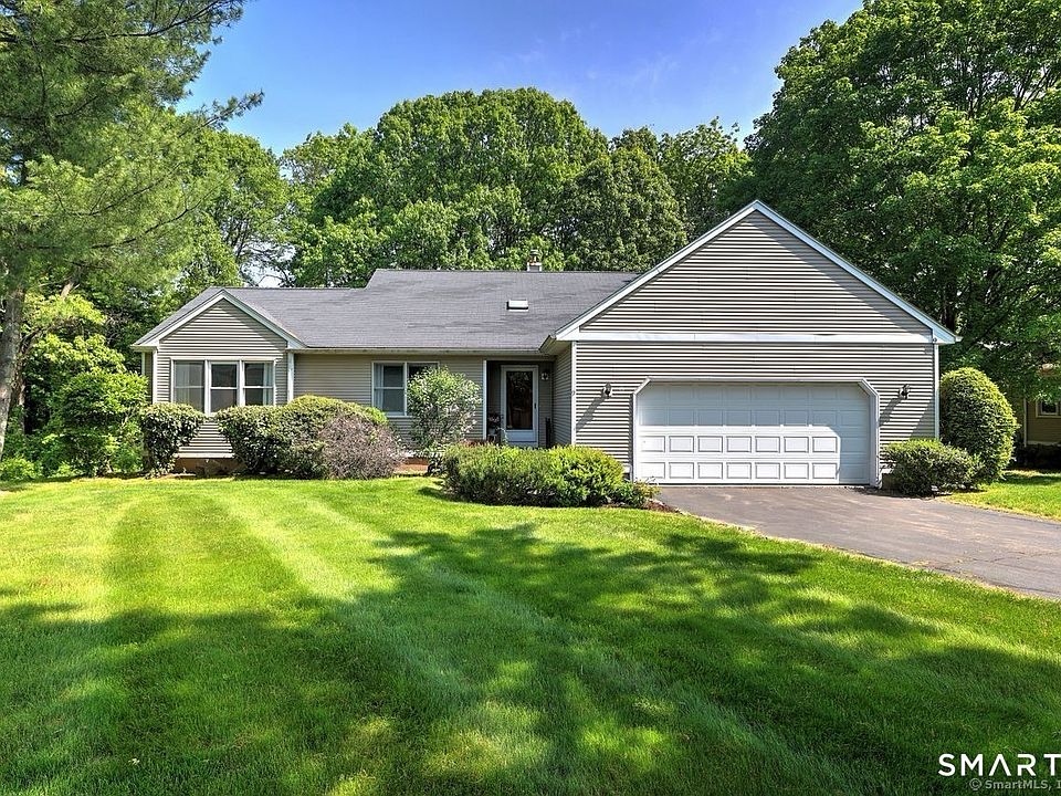 1st image of 9 Canterbury Road #9