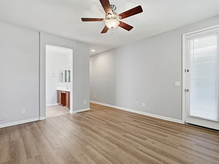 4058 E Bruce Ave — Photo 14