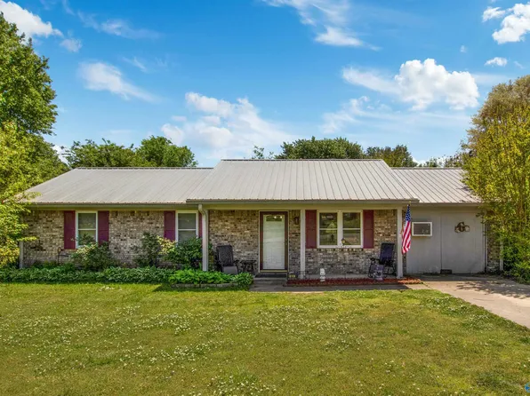 404 Potomac Dr, Boaz, AL 35957