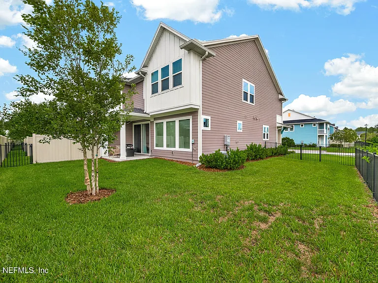 9807 Element Rd — Photo 35
