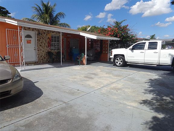 4th image of 15740 NW 17th Ct