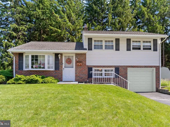 334 Ernst Rd, Reading, PA 19601