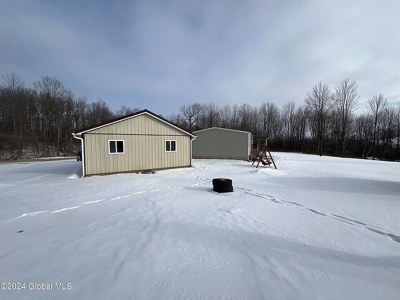 4th image of 451 Oldick Road