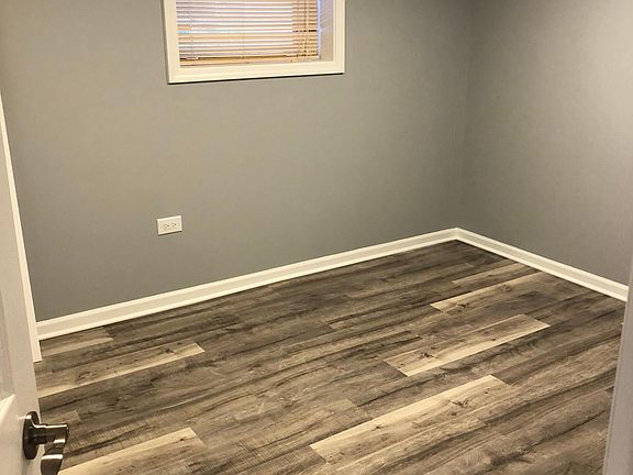 4th image of 3532 N Oriole Ave